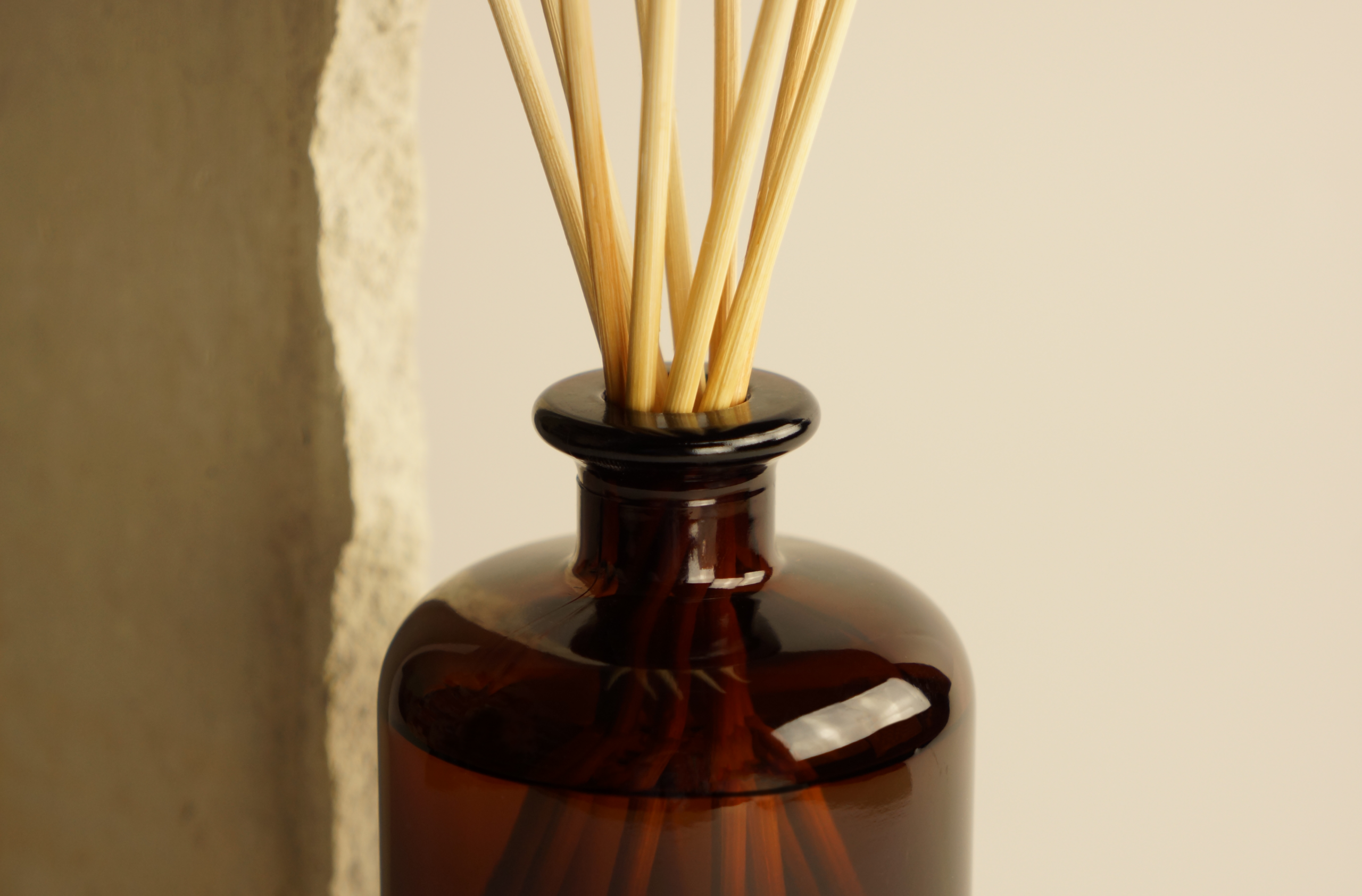 Difusor de Varillas - The Olphactory - Spiced Tangerine · radiant · 500 ml - Imagen 4
